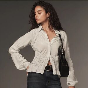 By Anthropologie Long-Sleeve Shirred Buttondown Shirt LIGHT BLUE